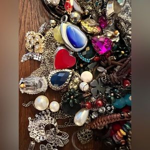 ‼️MUST‼️ Watches & Jewelry Sale. Featuring Vursus, Timex and more!